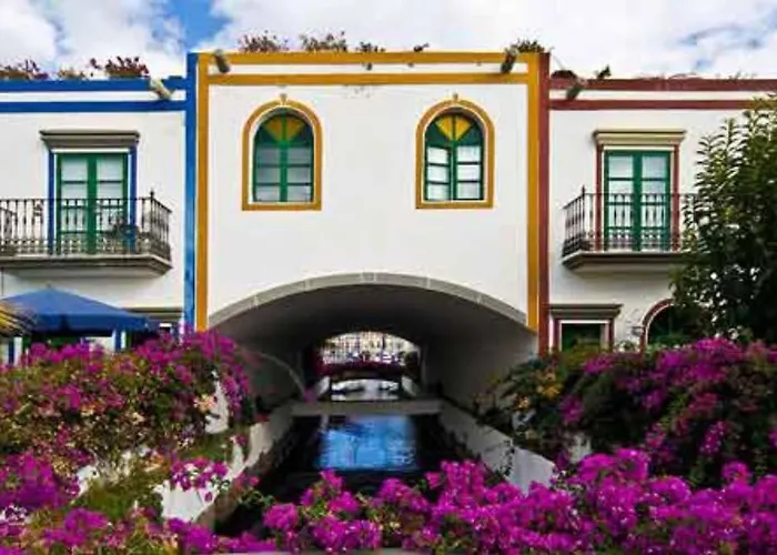 Blue 335 By Casas Cocodrilo *